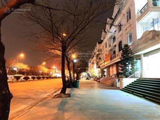 Bán nhà mặt phố tp giao lưu, 125m2, 6 tầng, 1 hầm, mặt tiền 8m, kd đỉnh, lô góc, giá tốt