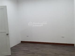 Bán nhà mặt phố khu vực hàng điếu, dt 45m x 3 tầng, mặt tiền 4.6m, dòng tiền 70 triệu