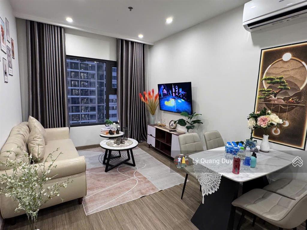 Chính chủ bán căn 2pn2vs toà gs1 vinhomes smart city, 61.3m2 chỉ 4.8 tỷ.