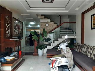 Cho thuê nhà nguyên căn tại phố nguyễn đức cảnh  phù hợp hộ gia đình