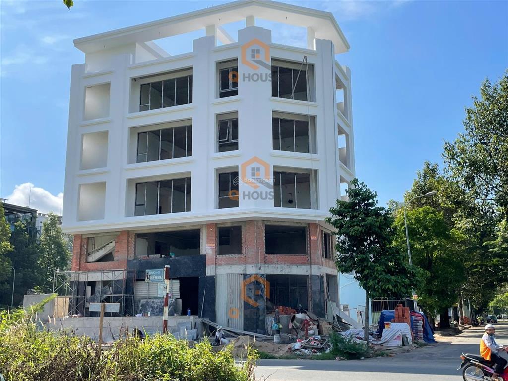 03 tòa nhà văn phòng mới ngay trương văn bang 16*20m, hầm, 6 tầng suốt, thang máy, 250 triệu/tháng