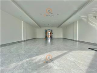 Tòa nhà văn phòng "mới" ngay trần não 7m*18m hầm 5 tầng suốt thang máy, 135 triệu/tháng
