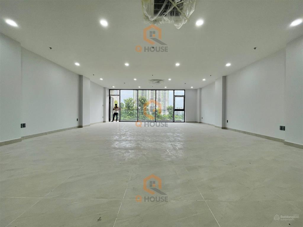 05 tòa nhà "mới" trương văn bang  bát nàn 8*20m, 10*20m, 14*20m, hầm, 7 tầng 100  200 triệu/tháng