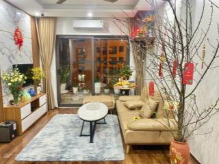 Cần bán căn góc 3pn 91m2 tầng đẹp hướng mát nhận nhà luôn, giá rẻ bán nhanh, tiện ích đầy đủ