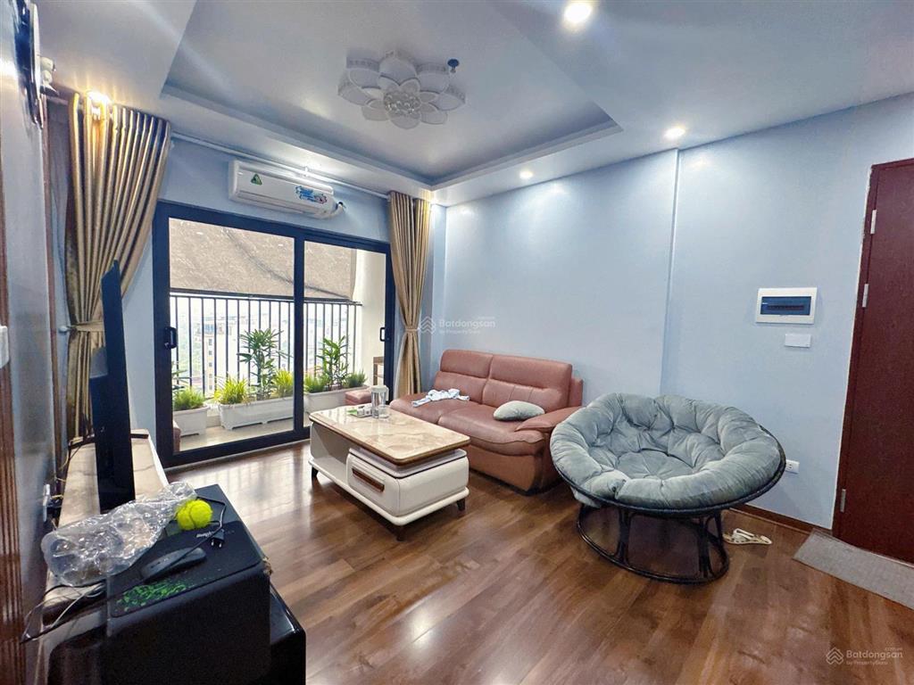 Cần bán căn góc 3pn đầy đủ nội thất, nhà mới đã có sổ, tiện ích đầy. chung cư tecco diamond