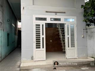 Cho thuê nhà nguyên căn 200m2 sàn, đường xe hơi đậu trong nhà, gần hoàng diệu 2, linh trung
