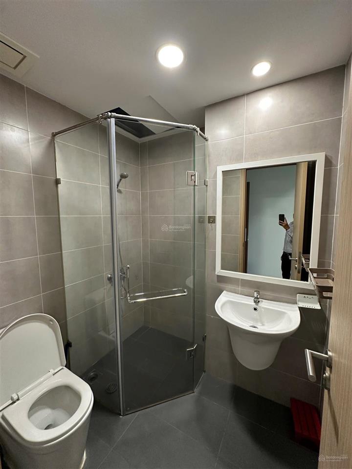 Bán gấp căn hộ 2pn, 2wc, 65m2 tại lovera vista, bình chánh, 3,15 tỷ