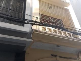 Bán nhà gấp  phố trung kính, nhà dân xây chắc 48m2 x 5 tầng mt 4,5m chỉ 11.5 tỷ cách phố 20m