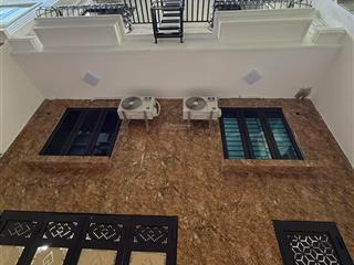 Siêu phẩm dòng tiền 2 tỷ / năm  phố nguyễn hoàng 8 tầng 135m2, 42 phòng  oto qua nhà