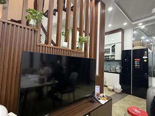 Bán nhà đẹp phố lê đức thọ 42m x 5 tầng ô tô tới cổng giá 9 tỷ