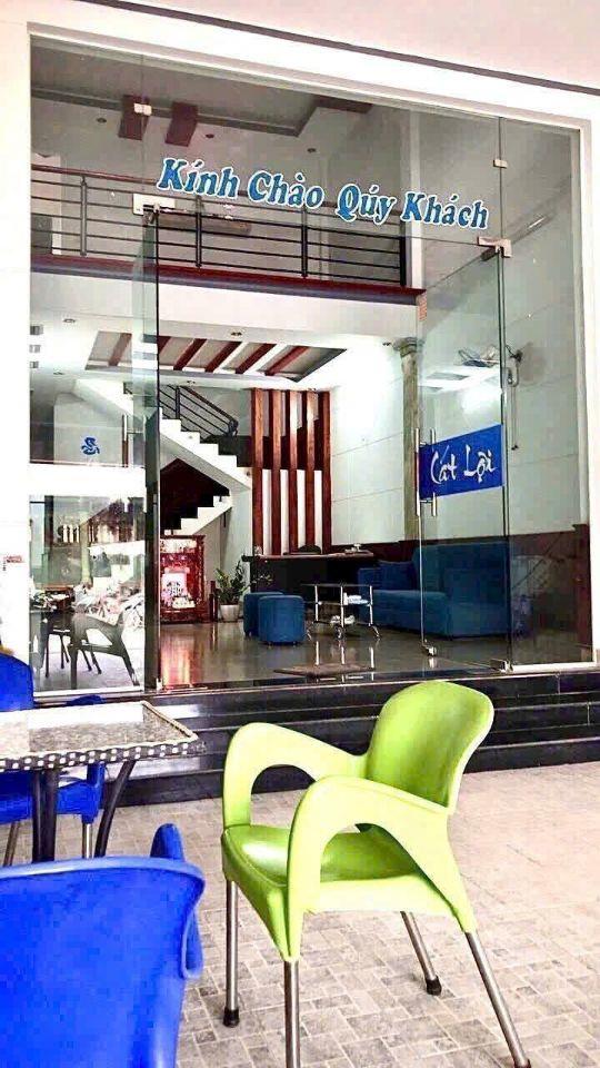 Bán Nhà Mặt Tiền Chợ Lê Thị Ngay DT 5 x 30m Giá 8.5 Tỷ Thương Lượng