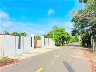 Gần 1.000m2 đất cạnh bên khu toàn nhà vườn home garden 17 căn siêu đẹp dt 987m2 ( 13.7m x 7
