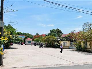 Bán lô đất siêu đẹp vị trí gần trường học  gần biển vị trí khu dân cư