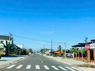 Lô đất trục chính thị trấn đất đỏ giá đầu tư  phù hợp làm nhà hoặc kinh doanh buôn bán