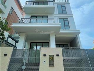 Cho thuê giá 100 triệu biệt thự mới xây kdc himlam quận 7 nhà hiện đại có tm  0908 935 ***