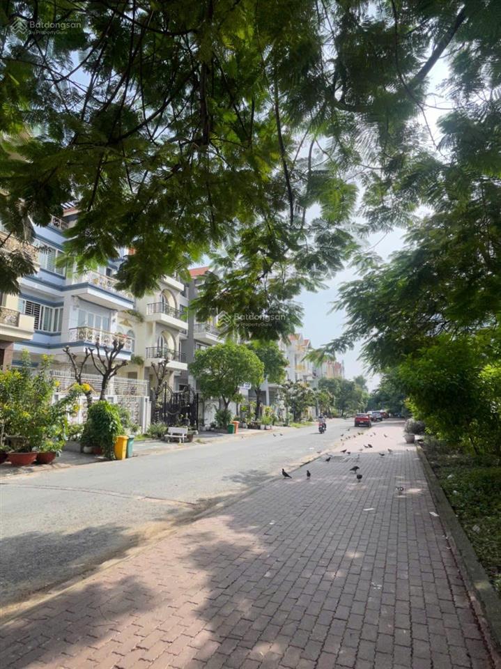 Biệt thự đẳng cấp kdc himlam đ.16m, số nhà 38, view hồ kv, có tm giá 49,5 tỷ  0908 935 ***