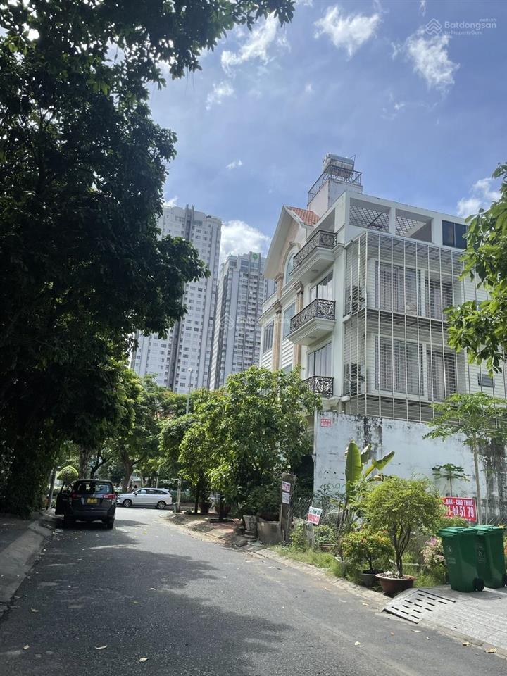 Bán rẻ lô đất biệt thự himlam dt 10x20m2 lk khuôn viên gb 190tr/m2  0908 935 ***