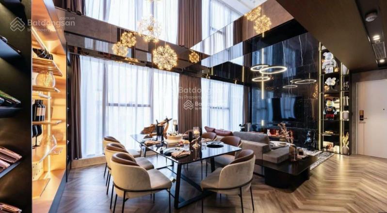 Chủ đi định cư bán gấp căn penthouse 5pn 4wc dt 293m2 sổ hồng vĩnh viễn vinhomes central park