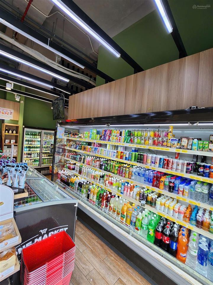 Hàng hiếm tại vinhomes central park, bán gấp shophouse 210m2, 59 tỷ vnd