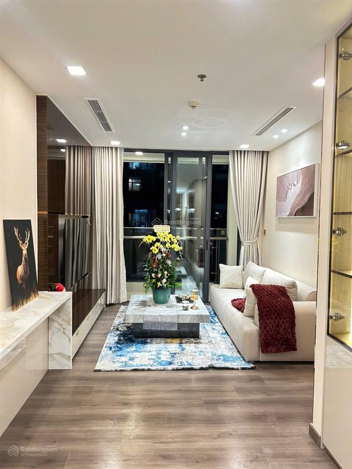 Cho thuê căn hộ đẹp 2pn, 2wc tại vinhomes central park, giá 21 triệu, 81m2