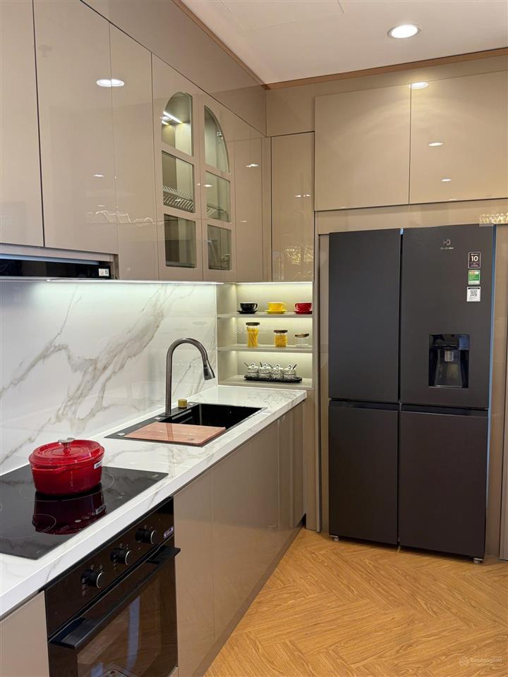 Cho thuê căn hộ vinhomes central park 2 phòng ngủ, nội thất đẹp nhiều tiện ích