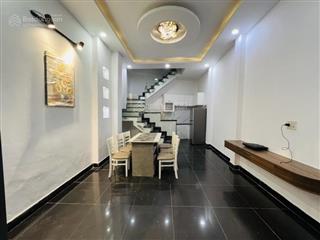 Nhà mới cạnh vincom nguyễn xí, giáp phạm văn đồng. oto vào tận nhà,tiện ở hoặc kinh doanh mở vp cty