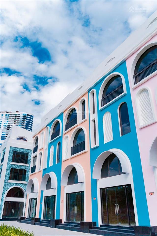 Bán nhanh shophouse mặt biển nha trang đã có sổ hồng, chỉ từ 8 tỷ/căn. có thể vận hành ngay