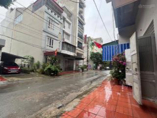 Chính chủ em cần bán nhanh nhà phân lô oto kinh doanh tại lai xá 36m2, giá đầu tư