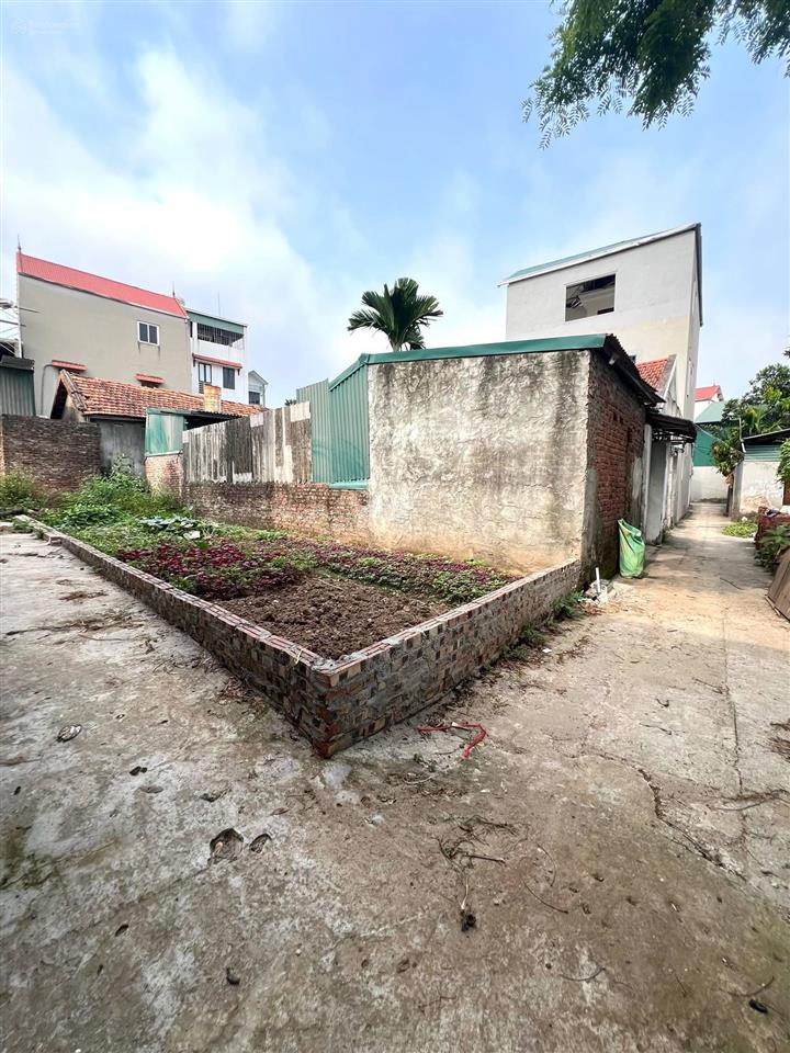 Chính chủ cần bán đất đức thượng, oto cách 20m, gần hồ điều hòa, chợ, 350m ra ql32, giá đầu tư.