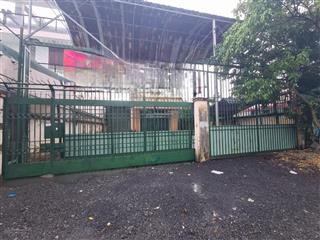 Cho thuê xưởng mt đường quận 12. dt 1000m xe container giá 60tr