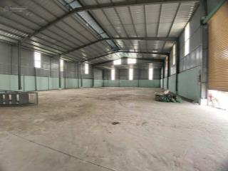 Cho thuê xưởng 29tr 720m an phú đông quận 12. xe container