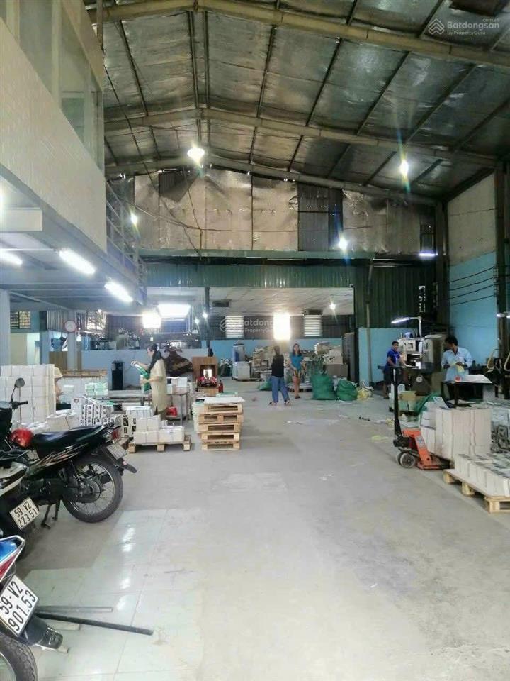 Chính chủ cho thuê nhà xưởng tô ký q12. dt 700m . ngang 20m
