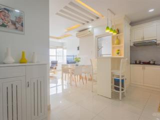 Bán cc sunrise city, 4,5 tỷ, 56,9m2, 1pn, 1wc, nội thất đầy đủ, có lô gia tại q7, hcm