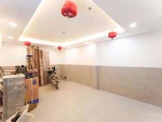 Bán tòa chdv quan hoa cầu giấy 70m²x6.5t, 16p, ô tô tránh, kd đỉnh, full pccc, dòng tiền 100tr