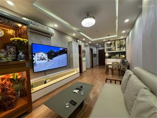 Bán căn 2pn 75m2, full nội thất đẹp, tầng trung, view hồ, 5,8tỷ toà hh, cc thái hà phạm văn đồng