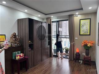 Bán căn 3pn,dt 90m,full nội thất,tầng trung,view hồ,giá 7,2tỷ cc an bình city 232 phạm văn đồng.