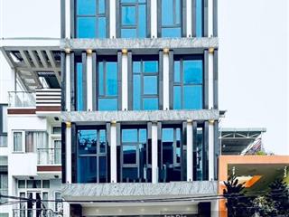 Tòa nhà cho thuê !!! vòng xoay lê đại hành gần đường 3/2 quận 11