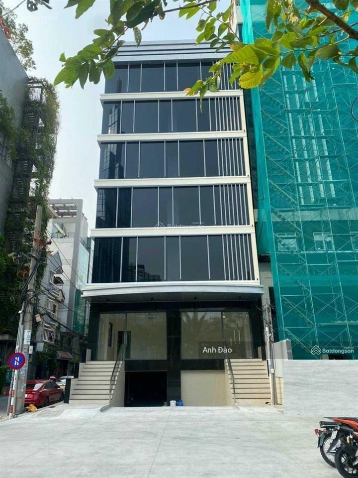 Cho thuê toà nhà góc 2mt cách mạng tháng tám p12 quận 10. dt 8x25m, hầm trệt 6 lầu, sân thượng