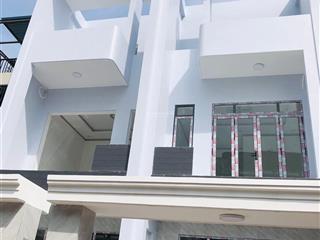 Bán nhà riêng 5pn, 4wc, 3 tầng, giá siêu hời 6,2 tỷ, 108m2 ở phạm văn thuận, tam hiệp, biên hòa