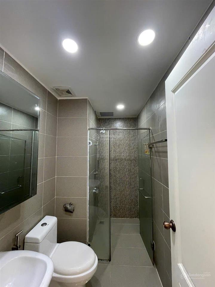 Bán 67m2 2pn2wc ntcb, giá cực rẻ chỉ 2,590 tỷ view hàng xóm giá tốt tại đức khải quận 7 alo em