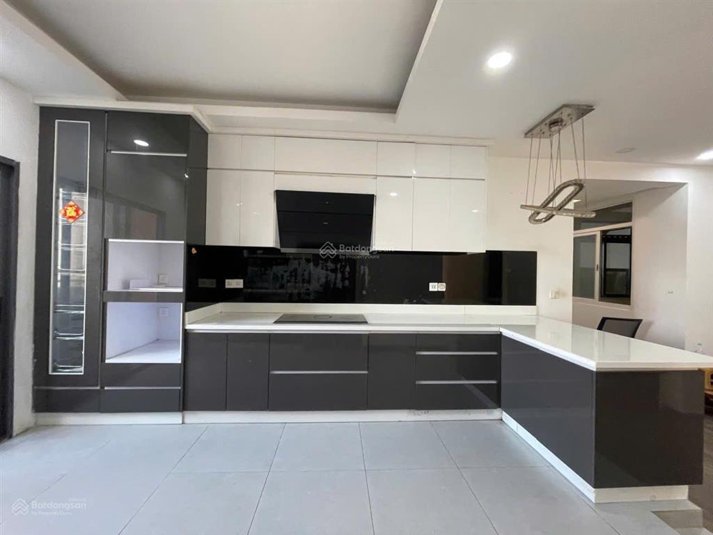 Bán 67m2 2pn2wc ntcb, giá cực rẻ chỉ 2,590 tỷ view hàng xóm giá tốt tại đức khải quận 7 alo em