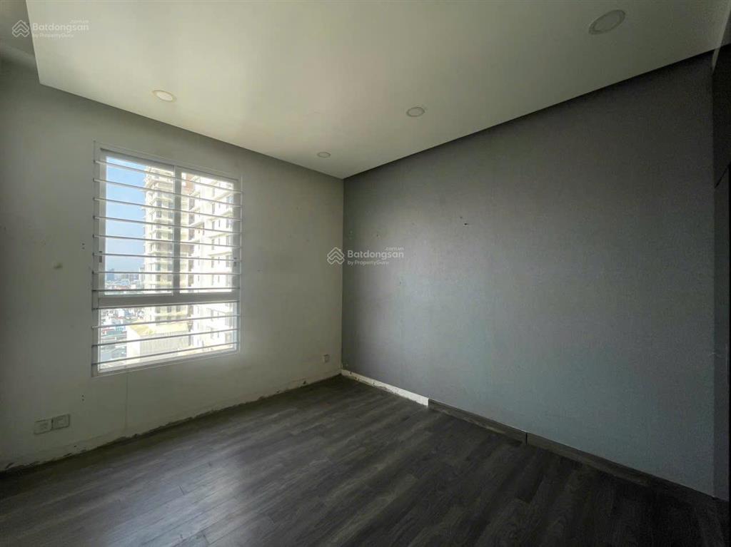 Bán 67m2 2pn2wc ntcb, giá cực rẻ chỉ 2,590 tỷ view hàng xóm giá tốt tại đức khải quận 7 alo em