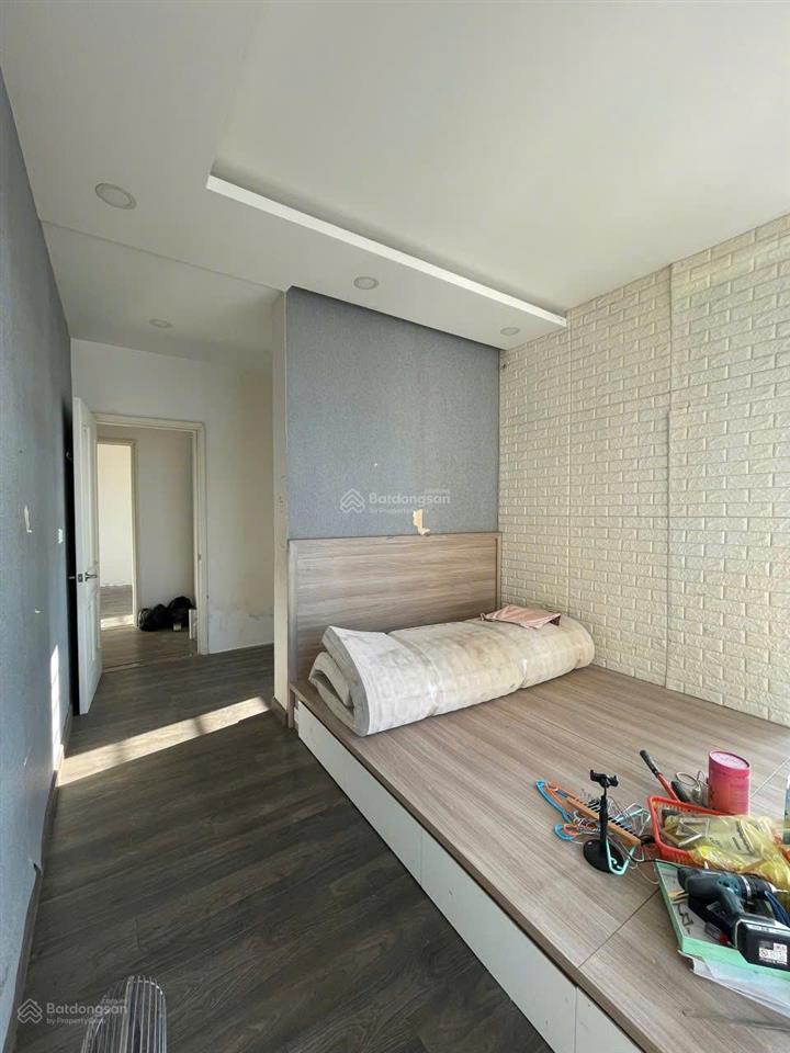 Bán 67m2 2pn2wc ntcb, giá cực rẻ chỉ 2,590 tỷ view hàng xóm giá tốt tại đức khải quận 7 alo em