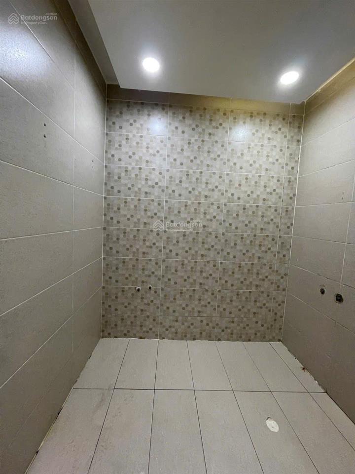 Bán 67m2 2pn2wc ntcb, giá cực rẻ chỉ 2,590 tỷ view hàng xóm giá tốt tại đức khải quận 7 alo em