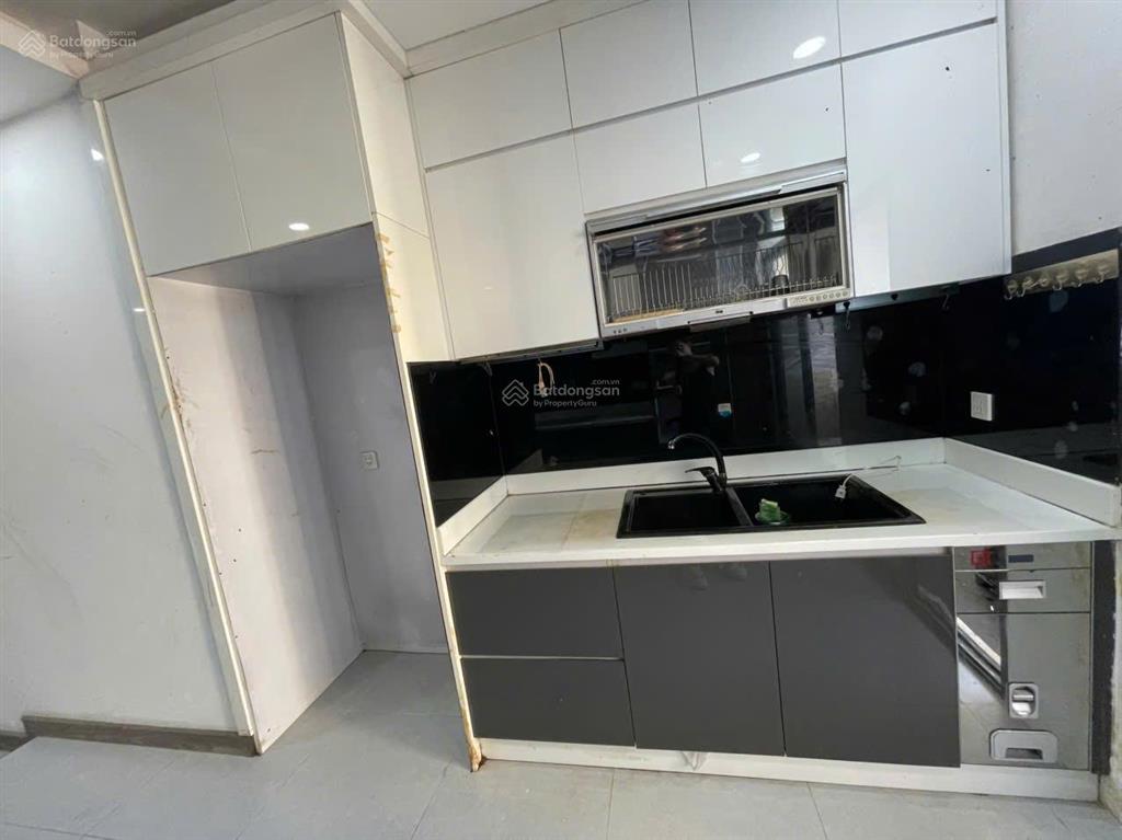 Bán 67m2 2pn2wc ntcb, giá cực rẻ chỉ 2,590 tỷ view hàng xóm giá tốt tại đức khải quận 7 alo em