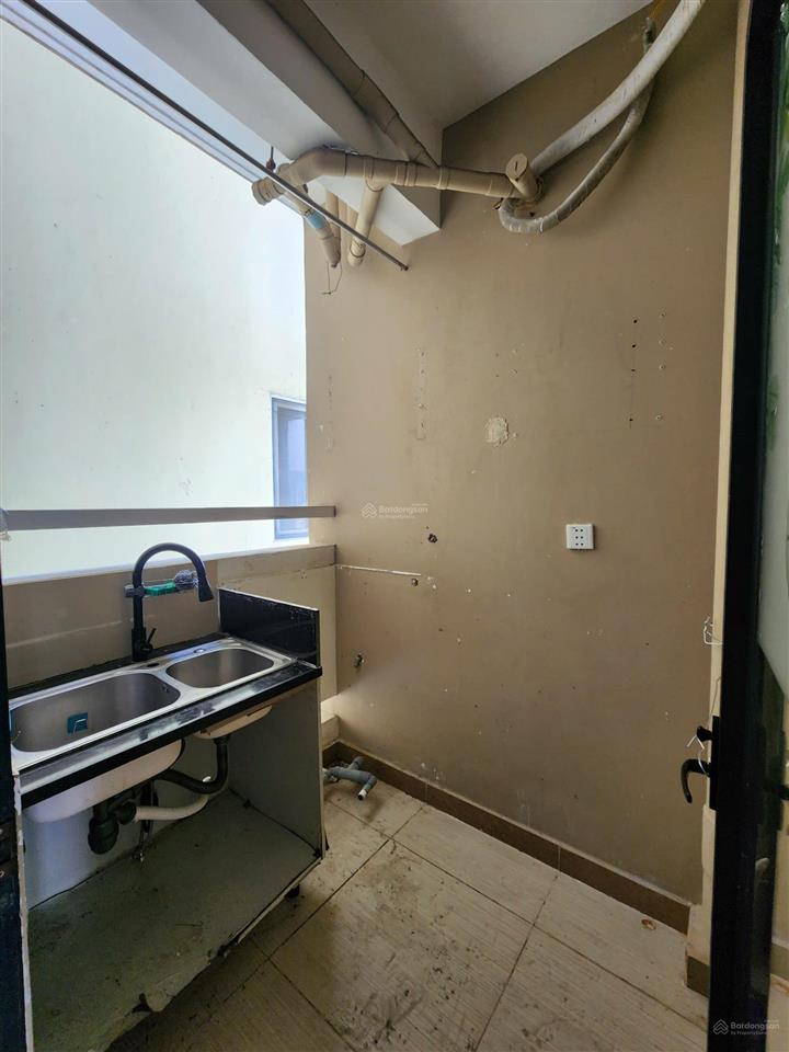 Bán 90m2 2pn 2wc nhà trống giá 3 tỷ giá rẻ hơn thị trường 150tr bảo đảm 100% tin thật inbox em