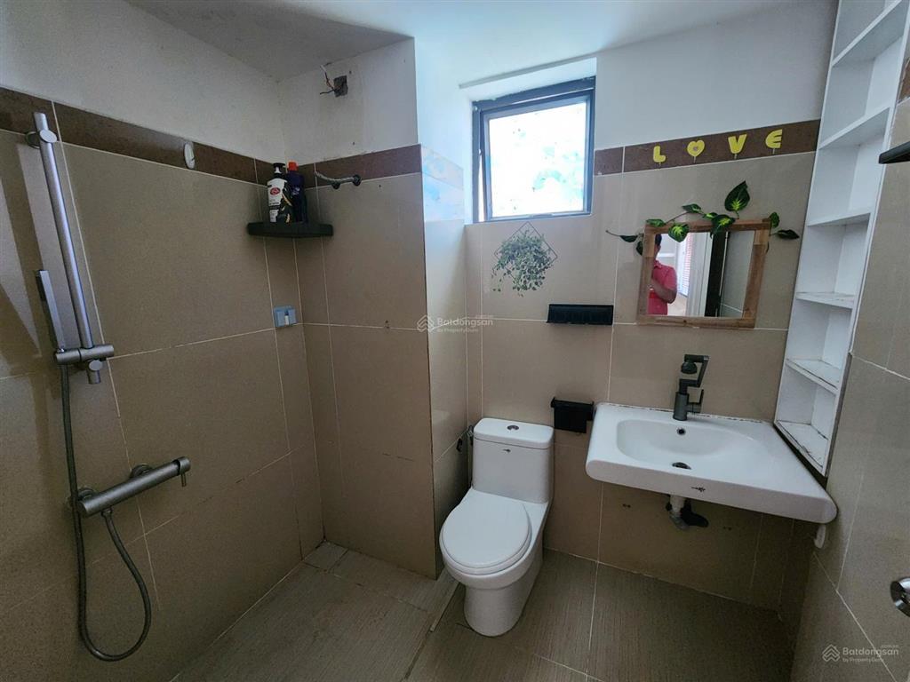 Bán 90m2 2pn 2wc nhà trống giá 3 tỷ giá rẻ hơn thị trường 150tr bảo đảm 100% tin thật inbox em