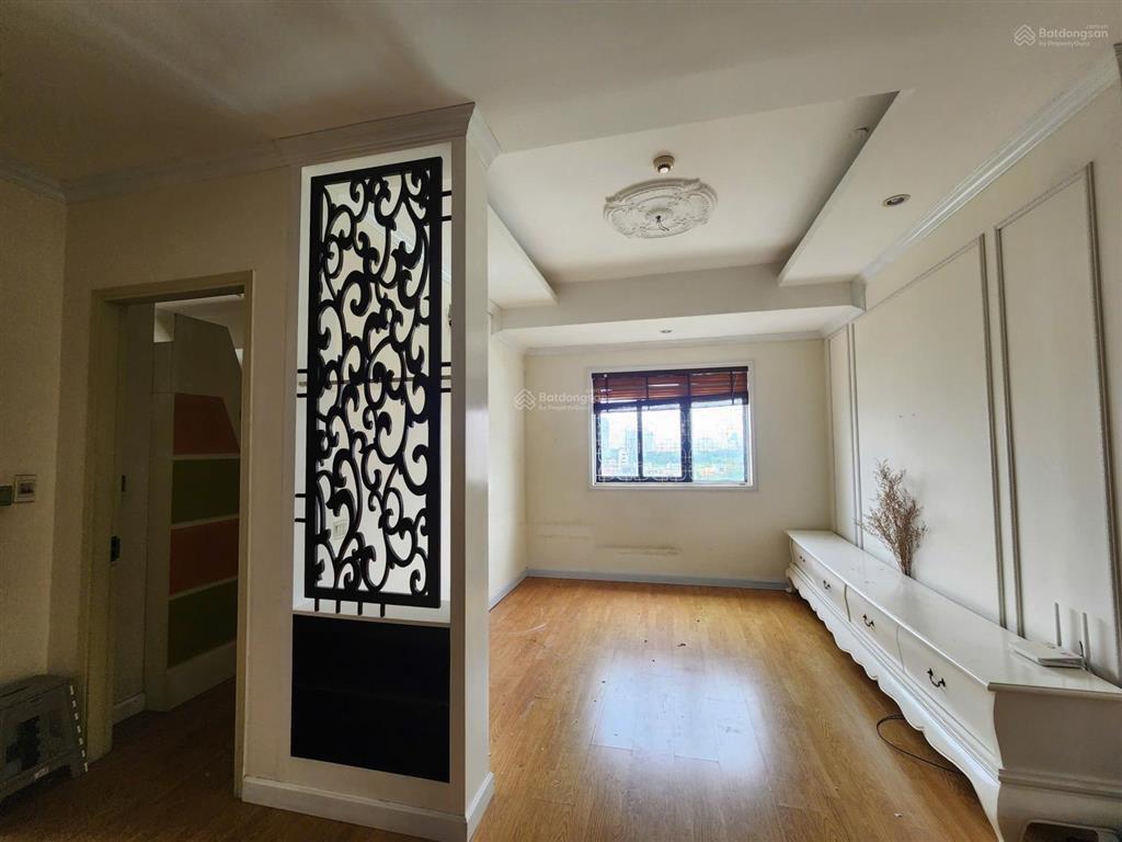 Bán 90m2 2pn 2wc nhà trống giá 3 tỷ giá rẻ hơn thị trường 150tr bảo đảm 100% tin thật inbox em