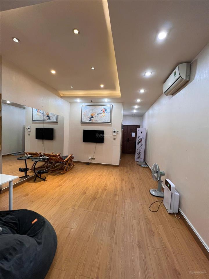 Bán 161m2 3pn 4wc full nt nhà đẹp đã thiết kế sẵn chủ đang ở giá 4,650 tỷ tại era town đức khải q7