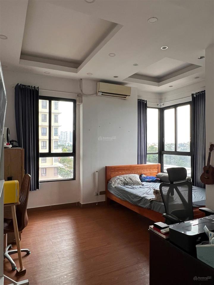 Bán 161m2 3pn 4wc full nt nhà đẹp đã thiết kế sẵn chủ đang ở giá 4,650 tỷ tại era town đức khải q7